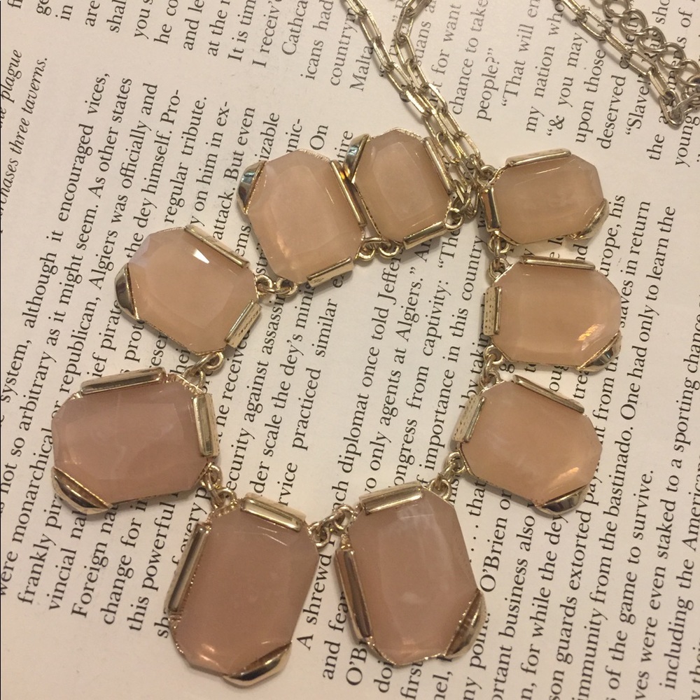Peach statement necklace