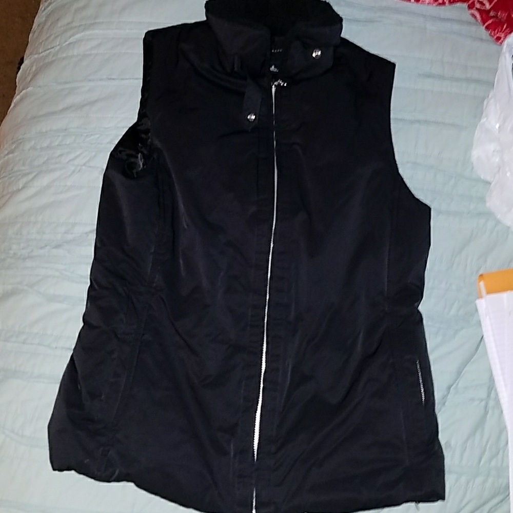 Banana Republic black zip up Small vest