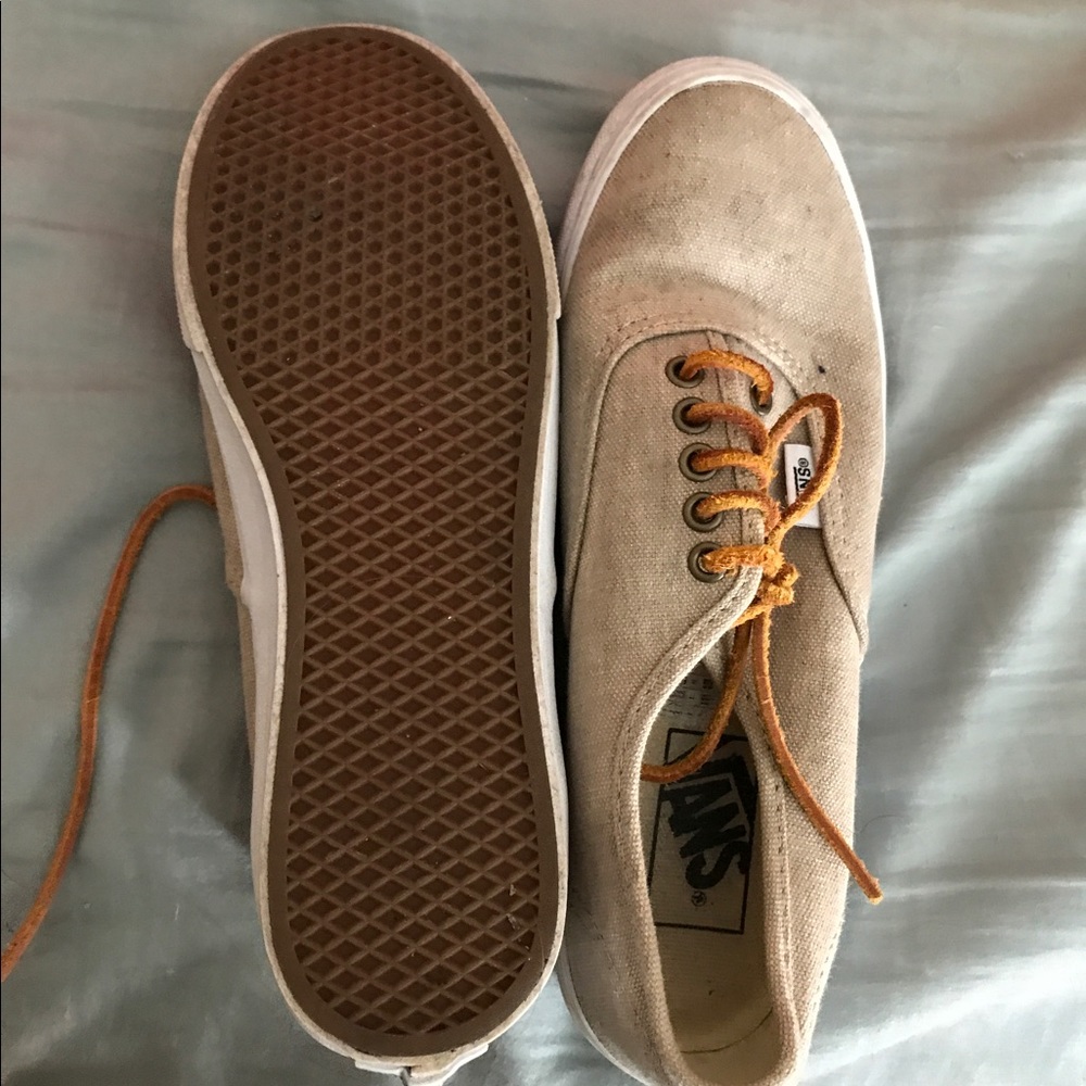 Tan vans - Picture 3 of 4