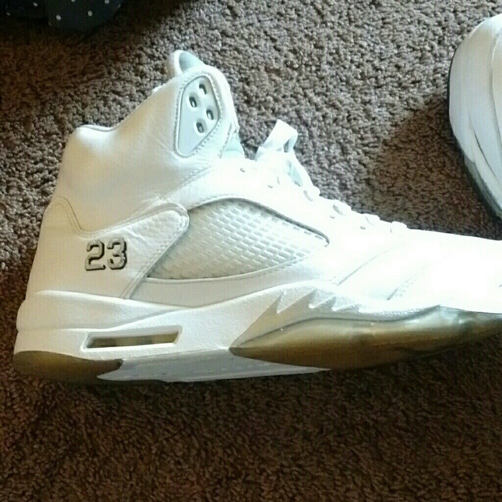 Jordan 5 metallic's!!
