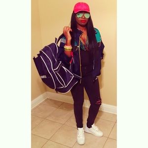 Meet your Posher, Kendrinecia