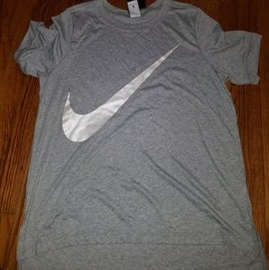 Women Nike tshirt