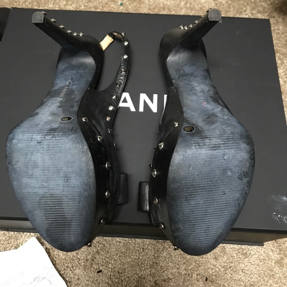 Heel - Picture 3 of 4