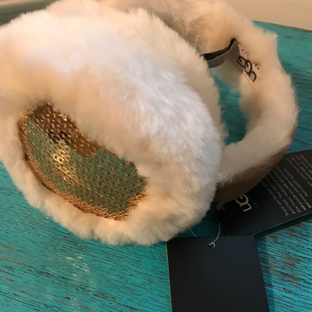 Brand new with tags ugg ear muffs!