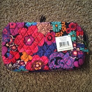 Large Vera Bradley cosmetic bag NWT