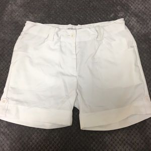 Girls Nike Golf Shorts-LARGE