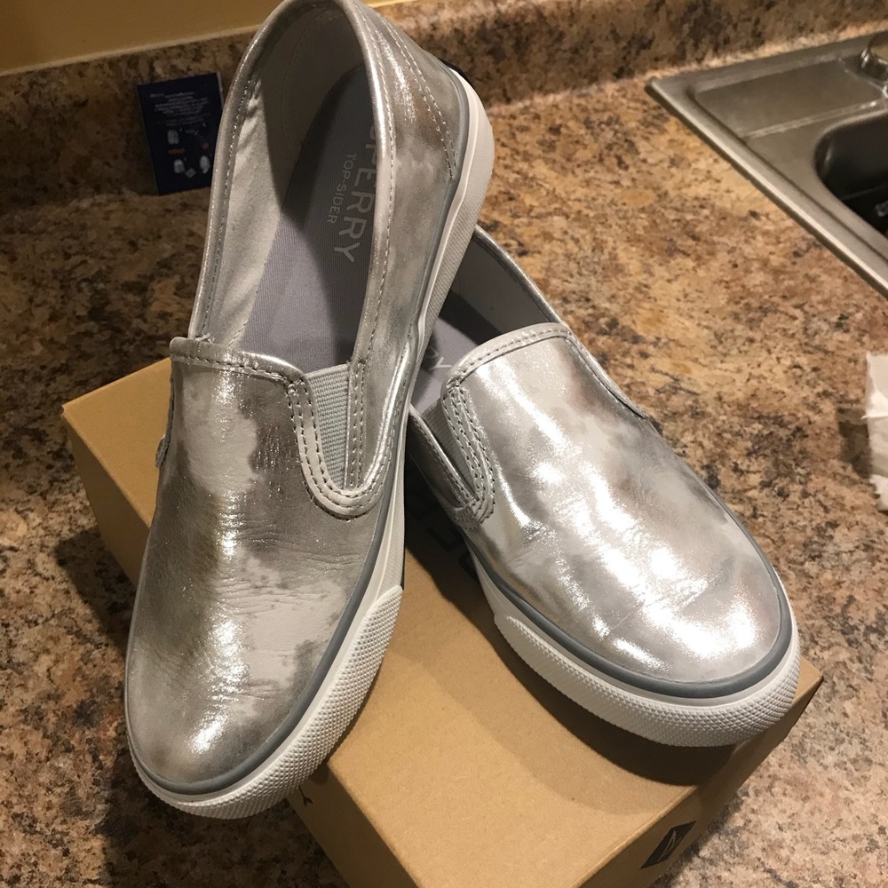 Size 7 sperry