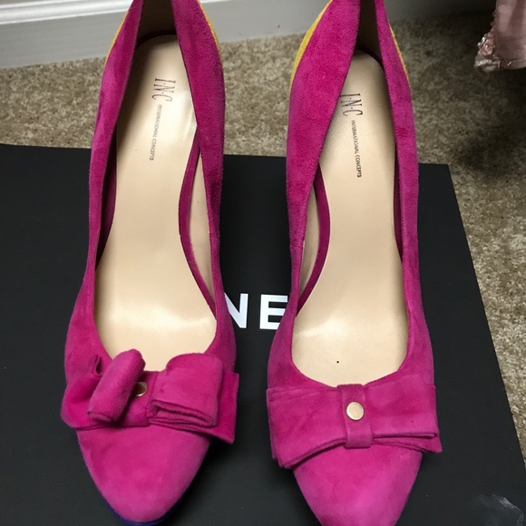 Pumps - Picture 1 of 3