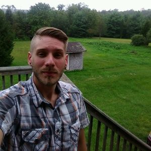 Meet your Posher, Zachary