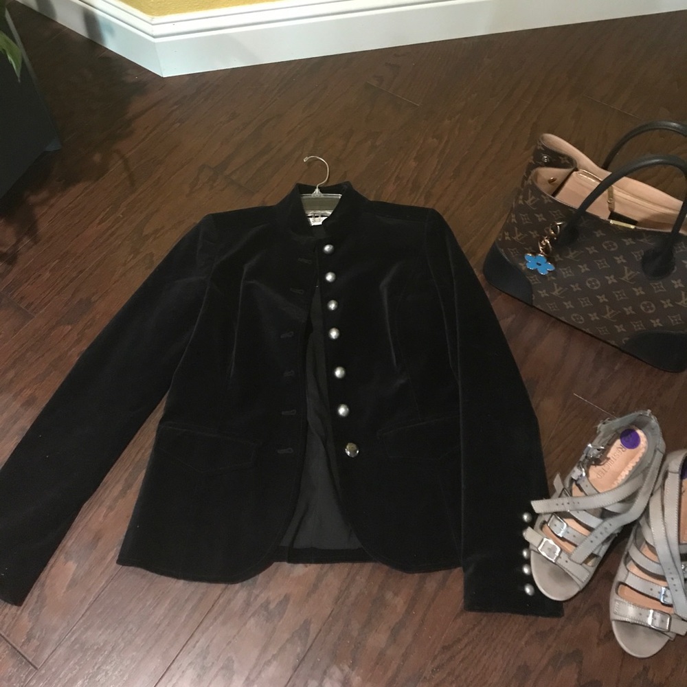Dana Buchman  Velvet Blazer