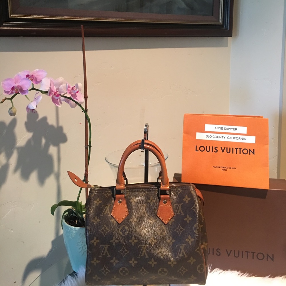 Authentic LV Speedy 25