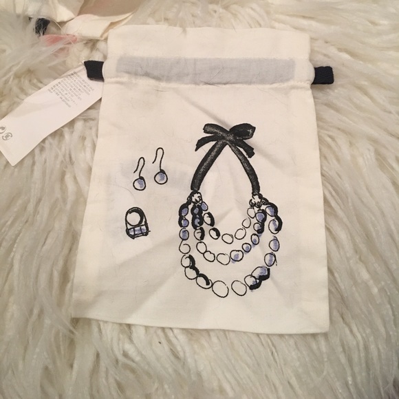 H&M Travel Kit - Picture 3 of 4