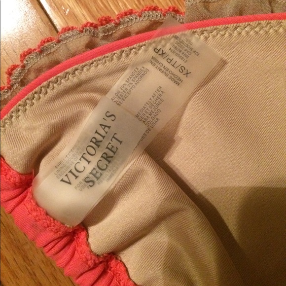 🌸VS bikini top🌸 - Picture 5 of 7