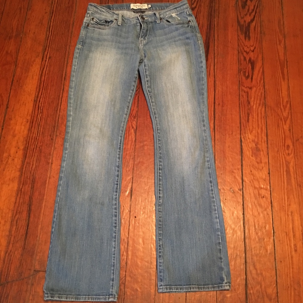 Abercrombie Sz 4S boot cut jeans.