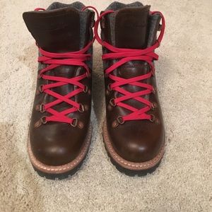Women's Woolrich boots