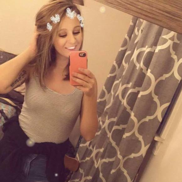 Meet your Posher, Rebecca - Picture 1 of 1