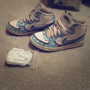 Nike shoes