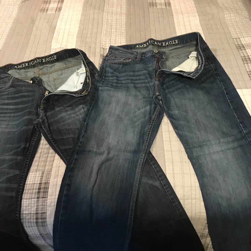 AE 32x32 low rise boot cut jeans.