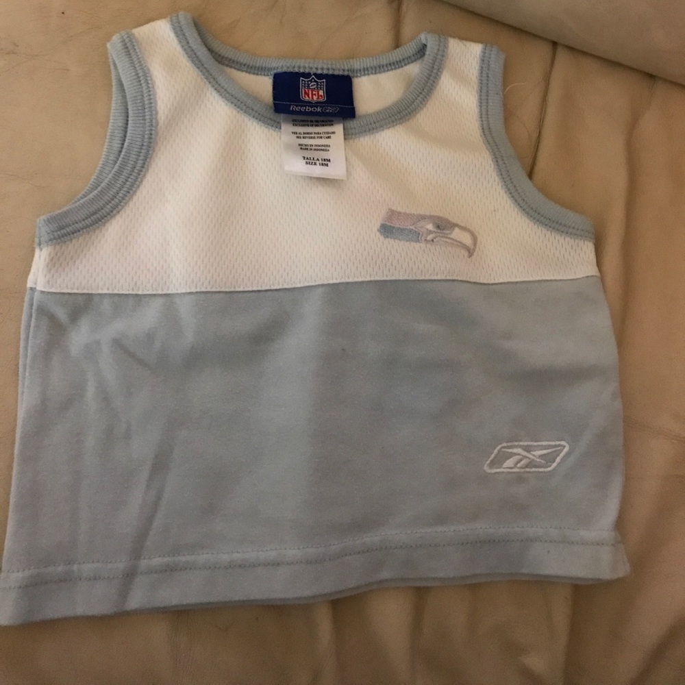 Gray short sleeve