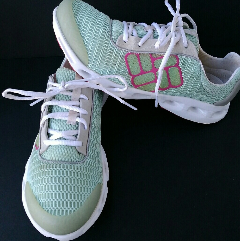 Columbia women's shoe