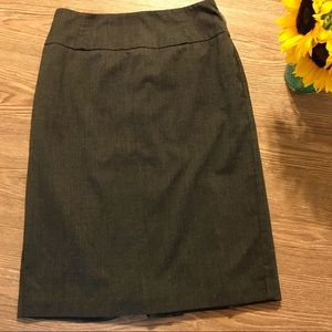 Worthington pencil skirt with pleat detail
