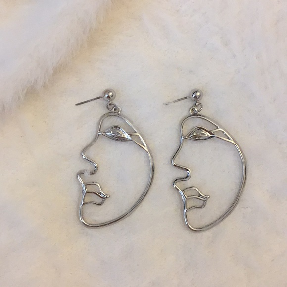 ❤️Picasso art portrait earrings - Picture 3 of 5