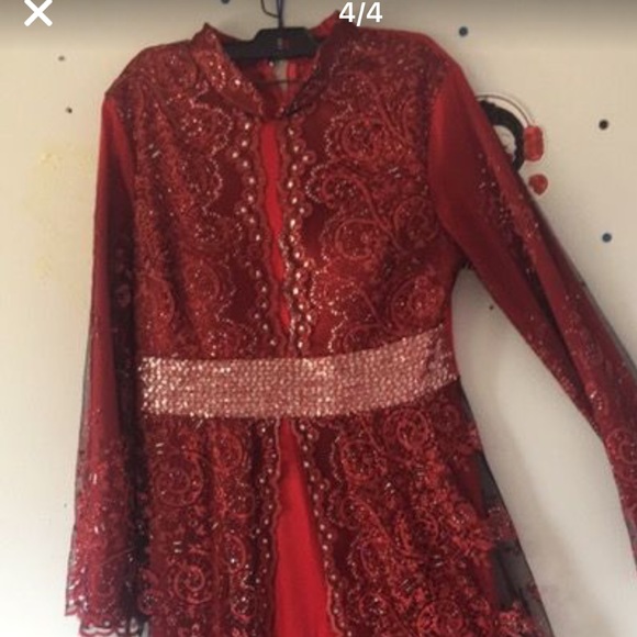 Dress - Picture 2 of 3