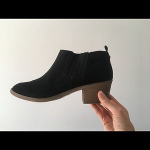 Melrose and market black booties