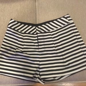 Black and white striped Gianni Bini shorts