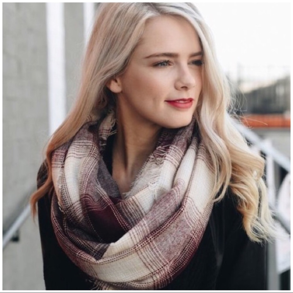 Burgundy Infinity Scarf - Picture 1 of 3
