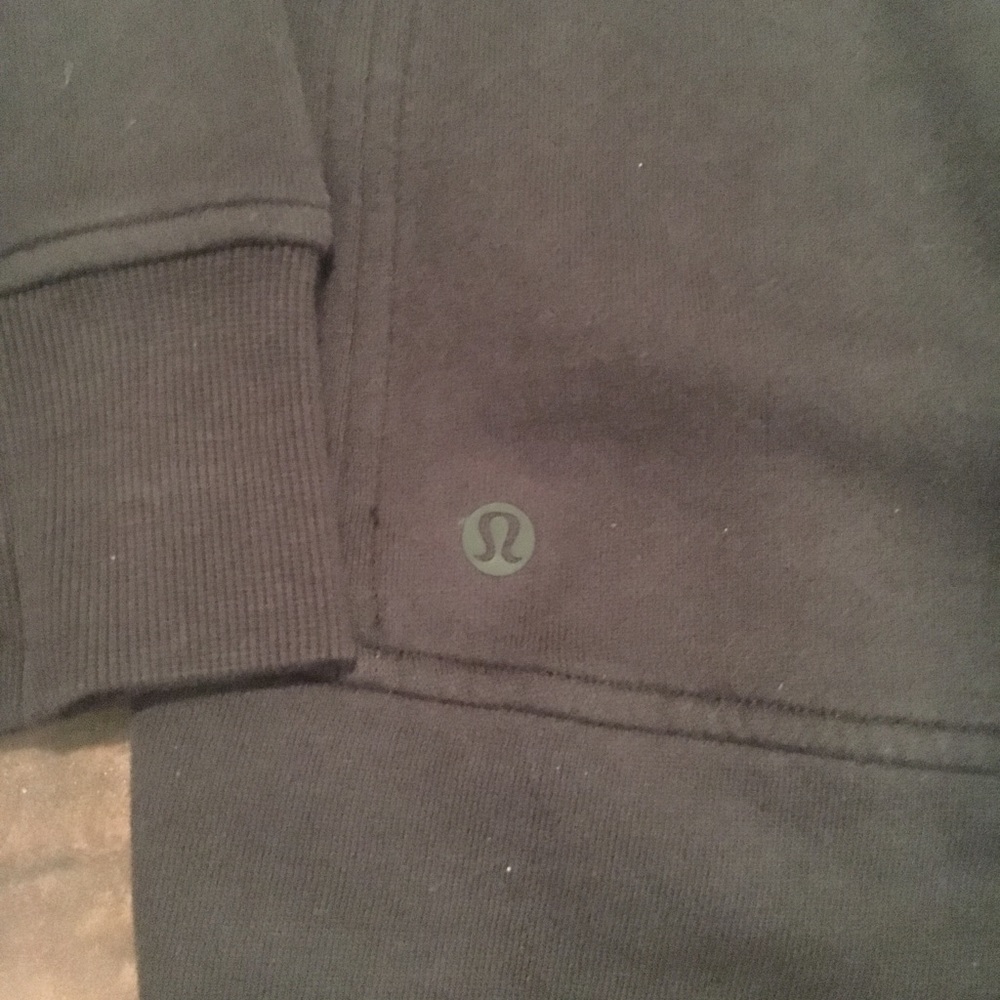 Lululemon Fleece Please Pullover, Size 2, NWT - Picture 4 of 5