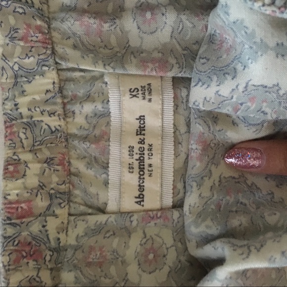 A&F pastel floral romper. - Picture 2 of 3