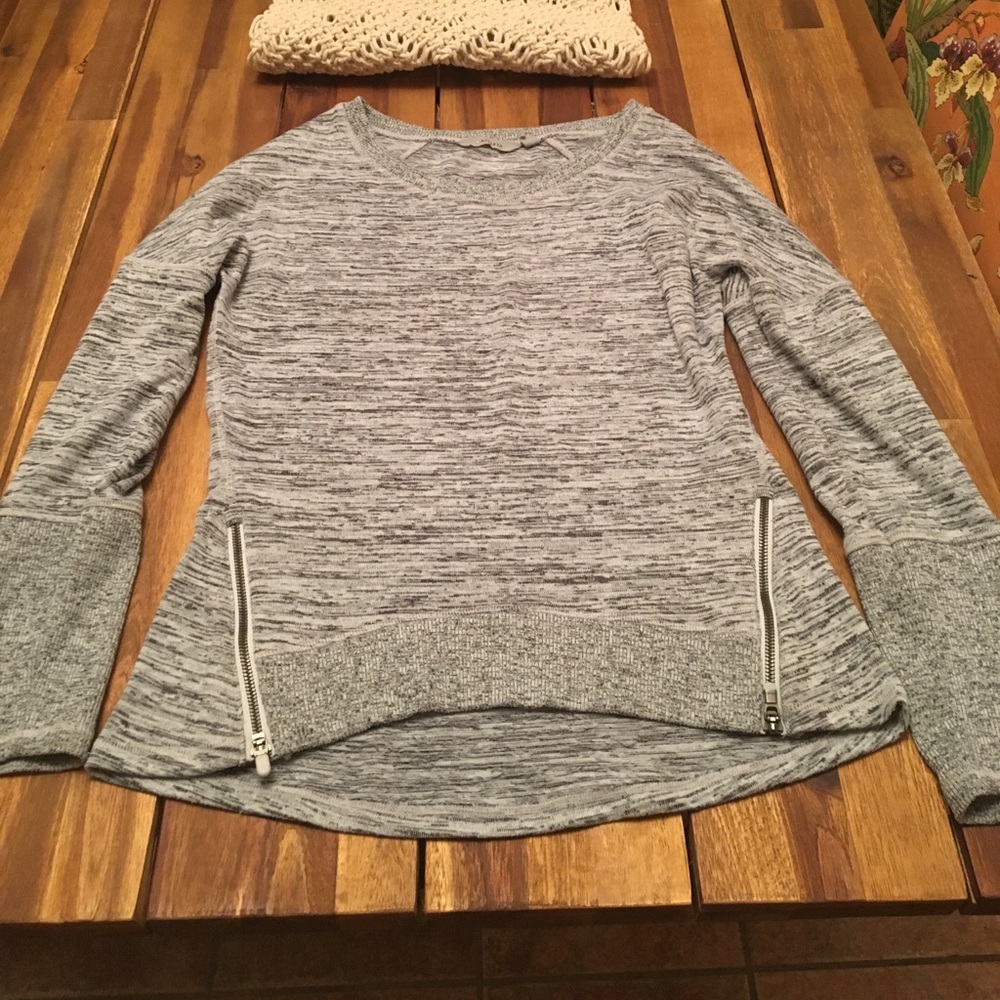 Athleta LS Shirt