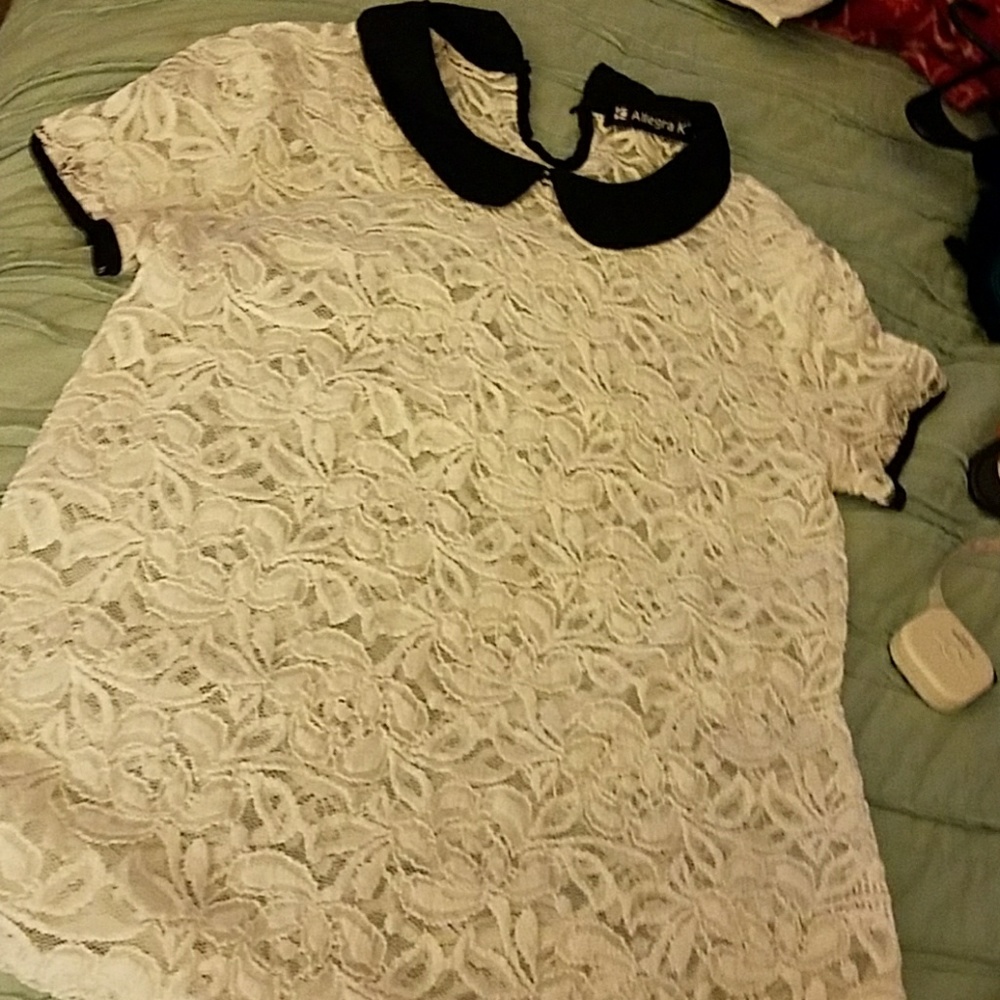 Black and white Tuxedo lace Peter Pan collar small