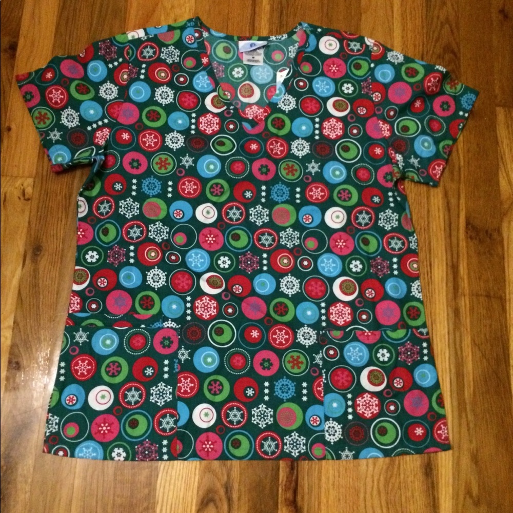 NWT Christmas scrub top