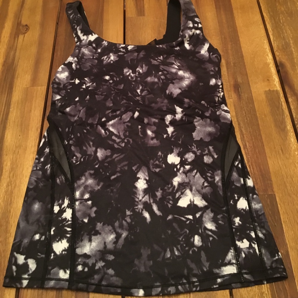 Lululemon Tank