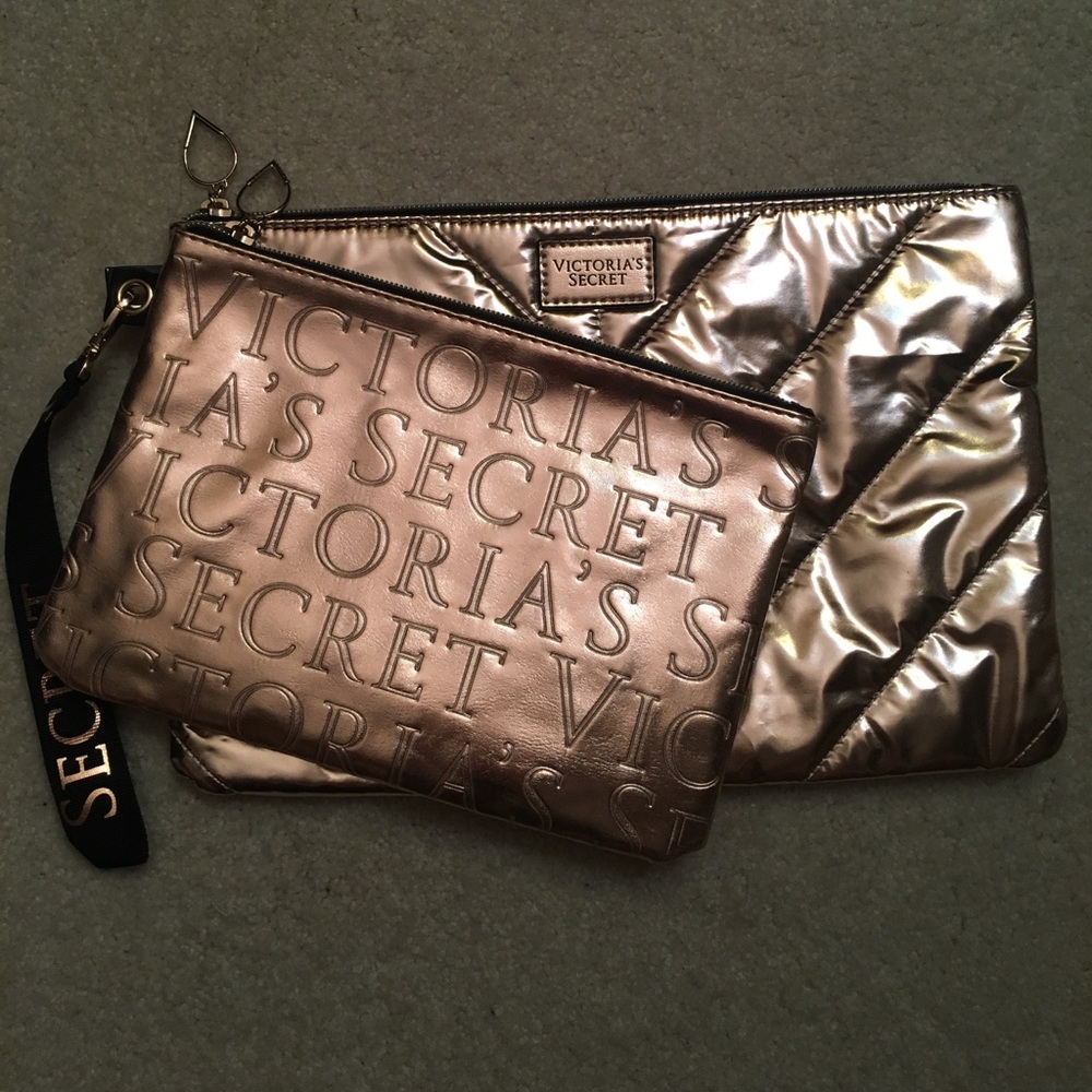 🍁 HARVEST SALE 🍁 NWOT Metallic Makeup Bags