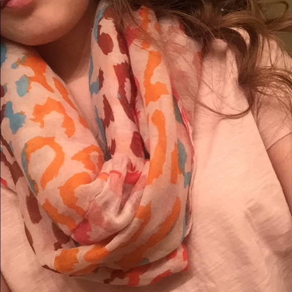 3 for $13! Colorful Leopard Print Infinity Scarf - Picture 1 of 3