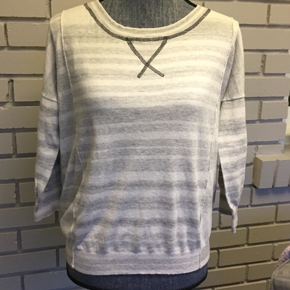 LOFT 3/4 sleeve sweatshirt - Picture 1 of 4