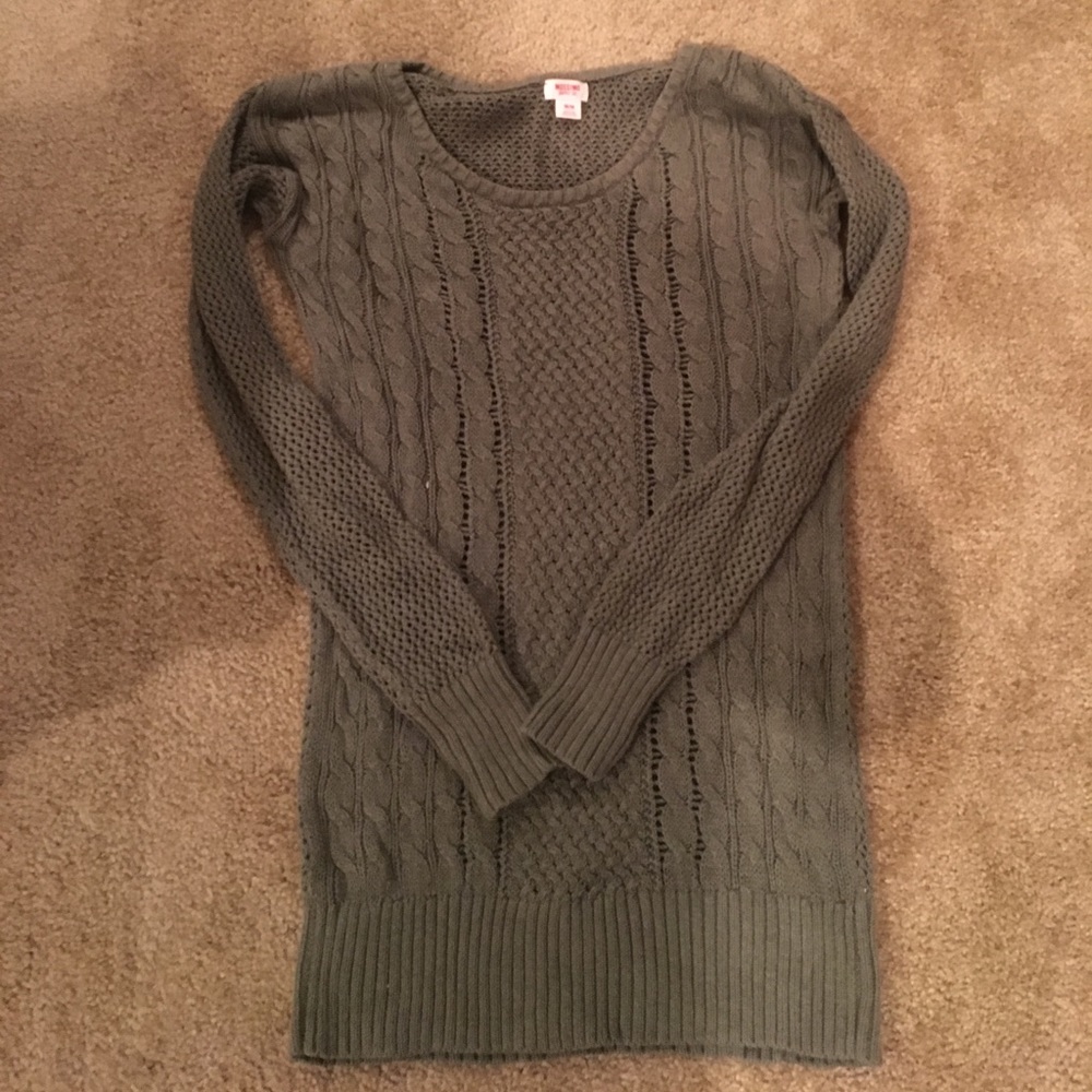Mossimo sweater