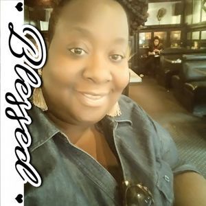 Meet your Posher, Latressa