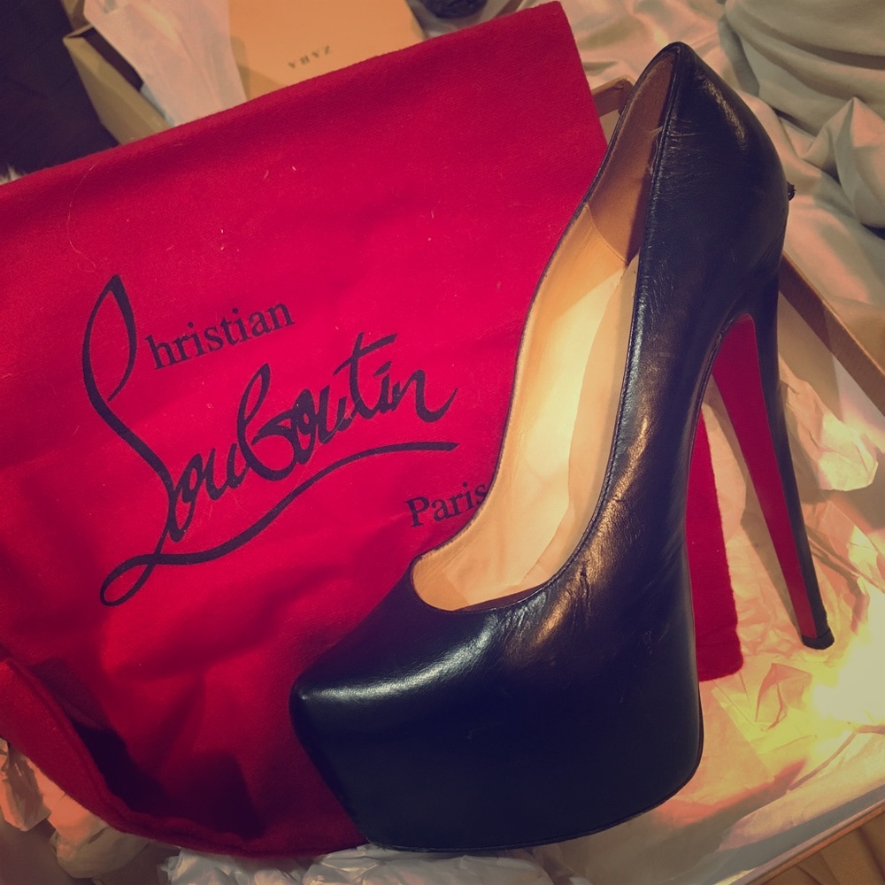 Used Christian Louboutin Daffodile 160 Pump