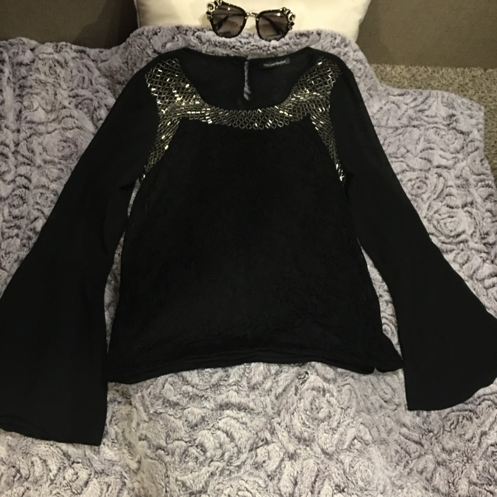 Beautiful black beaded blouse. The leaf method