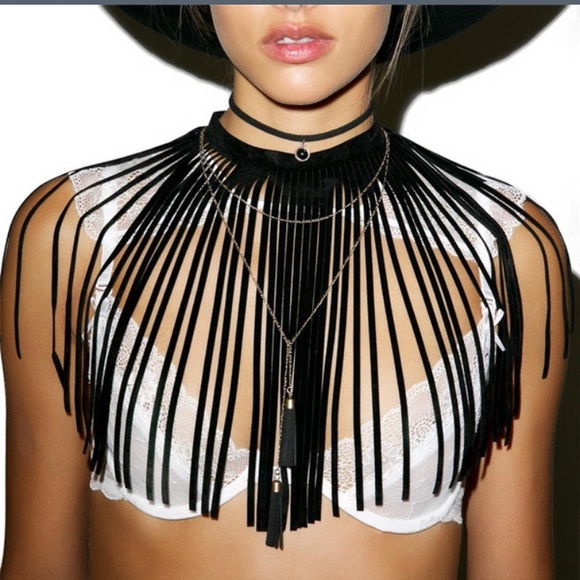🎀HP 10-11 🎀 Sexy and chic high fashion trend PU leather Jumbo tassel choker - Picture 2 of 7