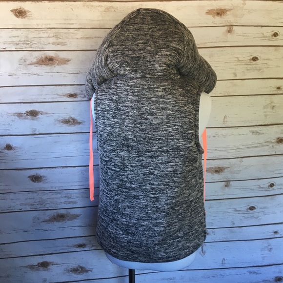 💚 Cozy Vest - Picture 4 of 6