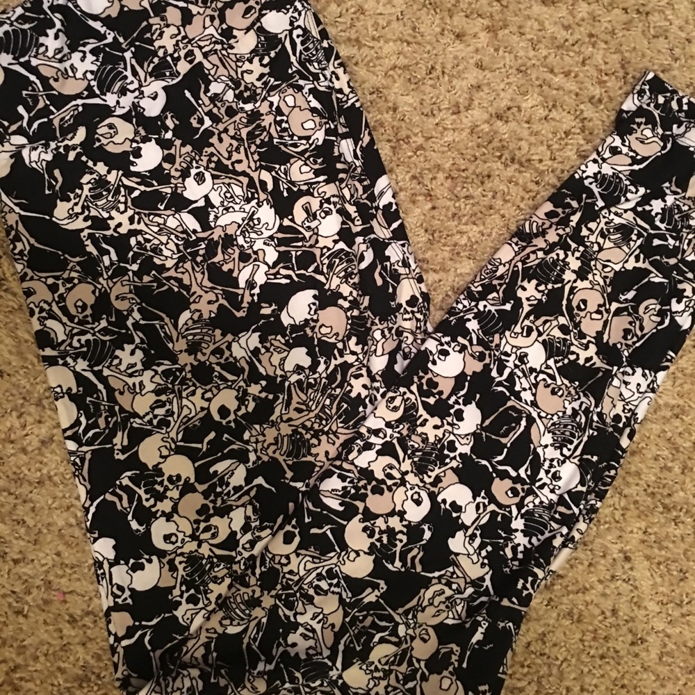LuLaRoe TC skeleton leggings