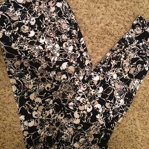 LuLaRoe TC skeleton leggings