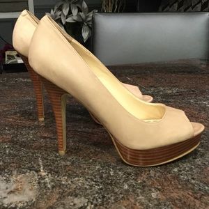 Platform peep toe heel