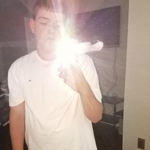 Meet your Posher, Elijah