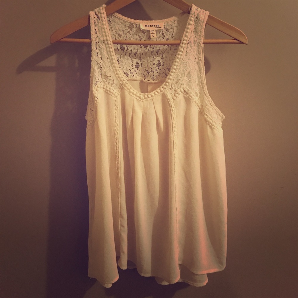 Lace neckline tank